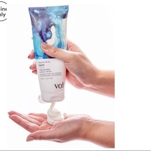 Vor hair masque and scalp detox